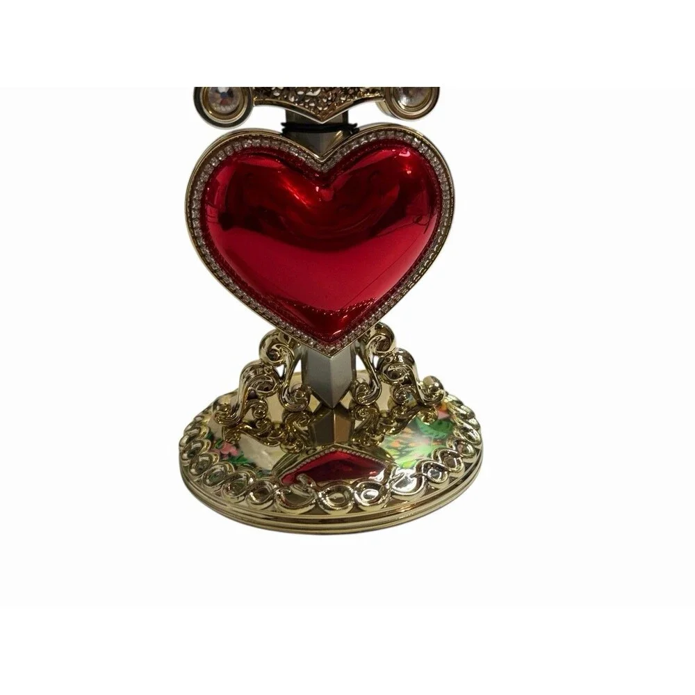 Bath & Body Works Evil Queen Pierced Heart Pedestal Disney 3-Wick Candle Holder - Picture 5 of 16